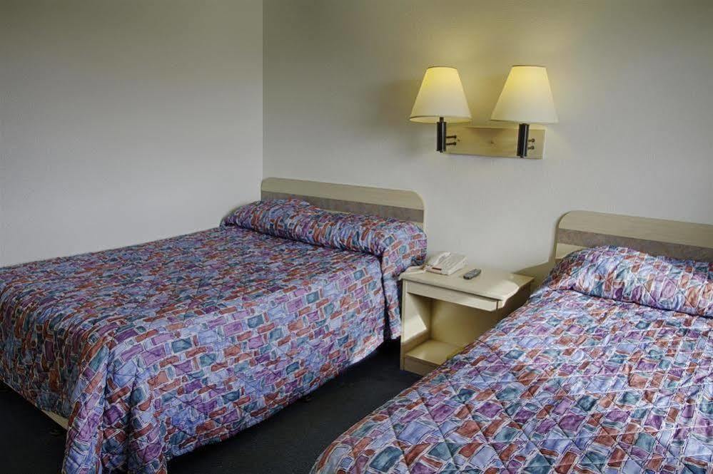 Rodeway Inn Florence - Cincinnati South Εξωτερικό φωτογραφία